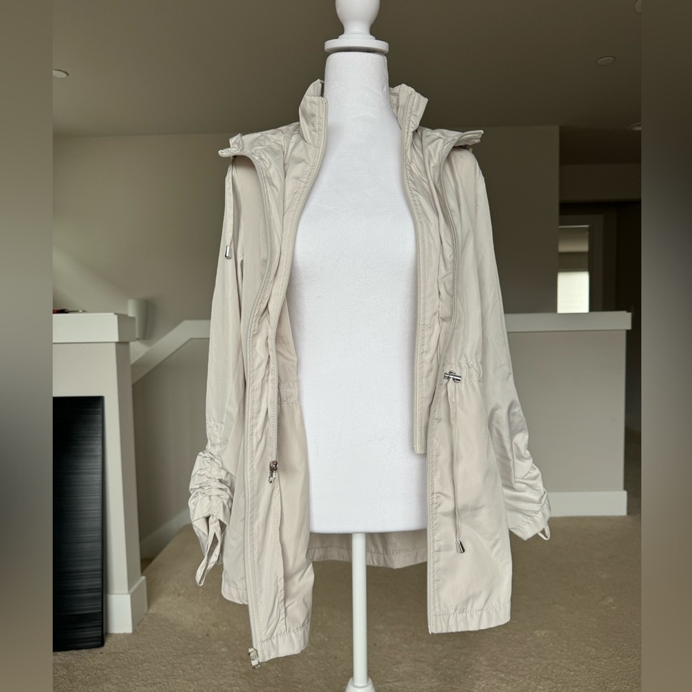 Jone New York Women’s Rain Jacket